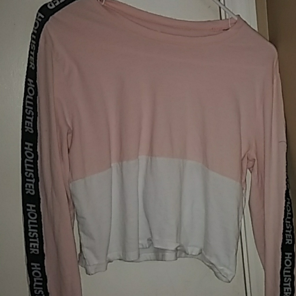 pink hollister cropped long sleeve t shirt